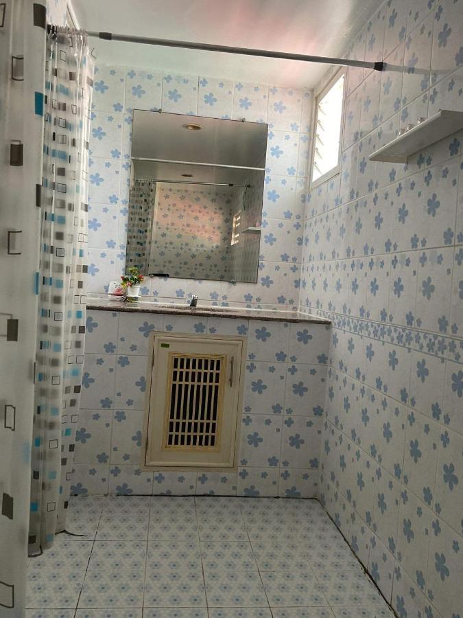 Zappa Guesthouse Pattaya Bagian luar foto