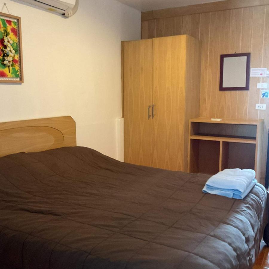 Zappa Guesthouse Pattaya Bagian luar foto