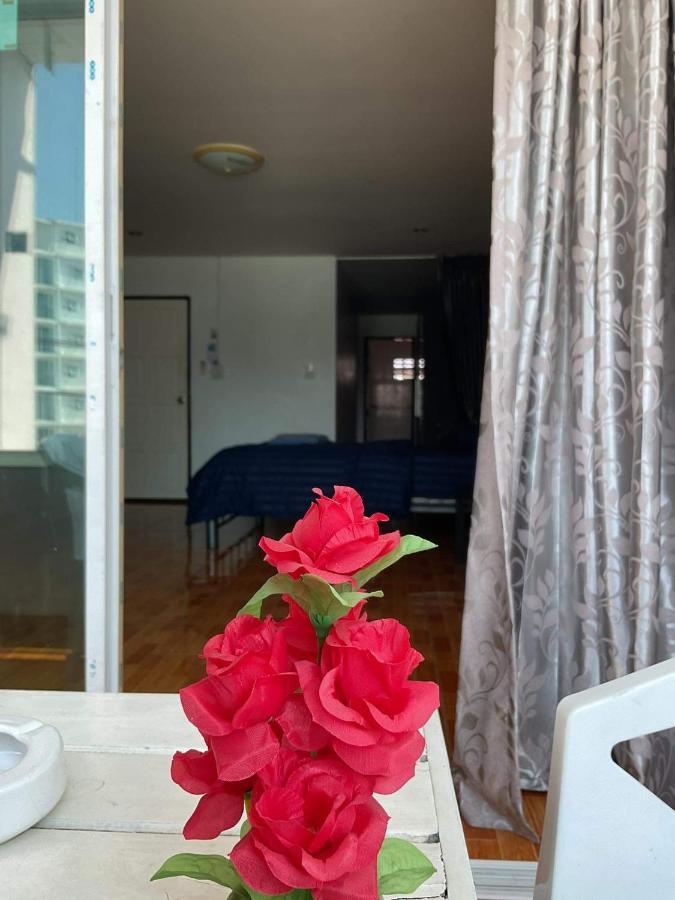 Zappa Guesthouse Pattaya Bagian luar foto